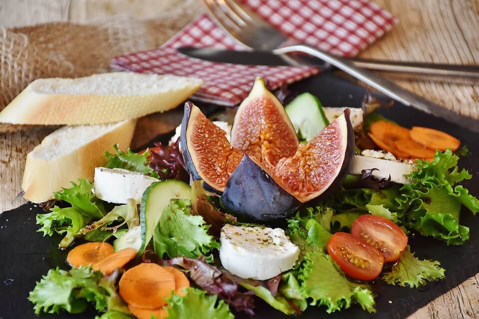 Por qué comer ensaladas en verano